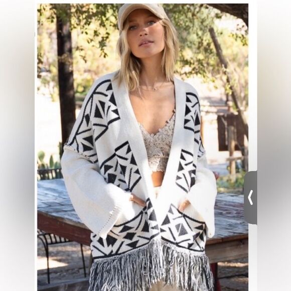 POL Black and White Geometric Cardigan - Picture 1 of 7